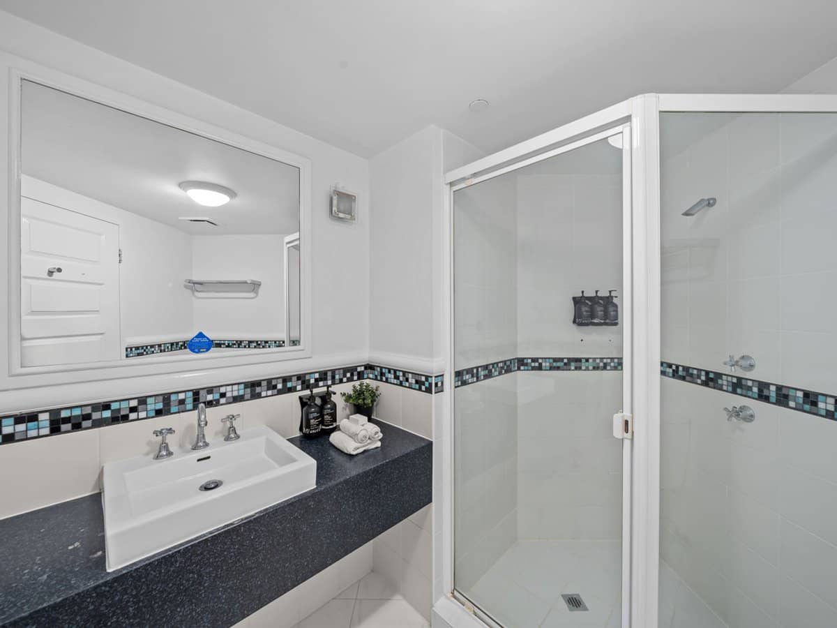 5 Palm Avenue, Surfers Paradise - Thumbnail 11