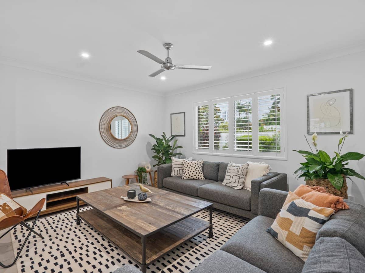 58 Savoy Drive, Broadbeach Waters - Thumbnail 1