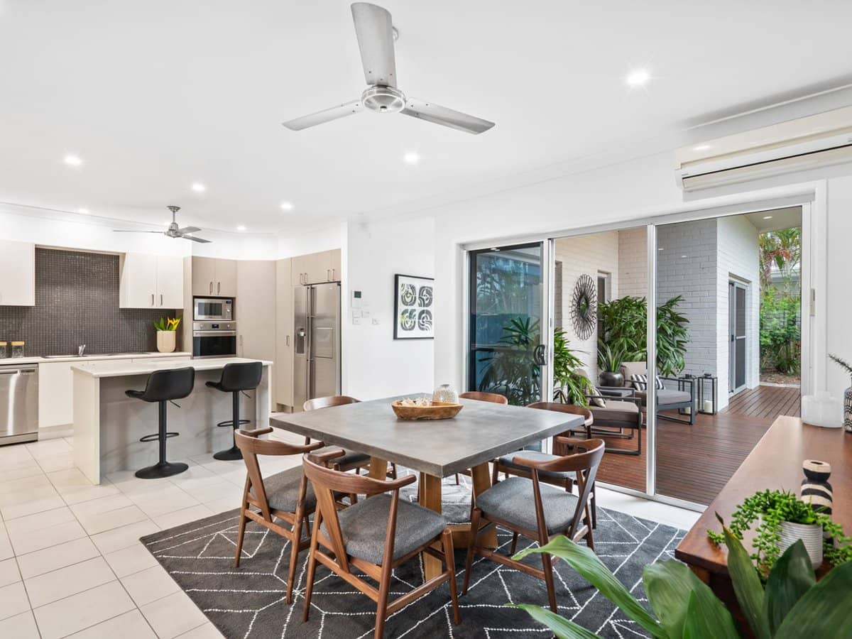 58 Savoy Drive, Broadbeach Waters - Thumbnail 3