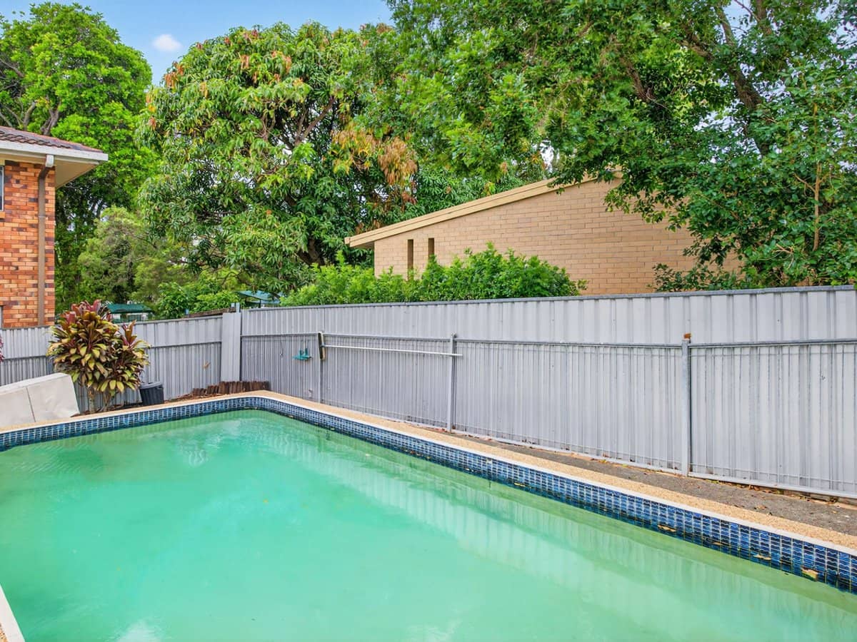 48 Railway Street, Southport - Thumbnail 2