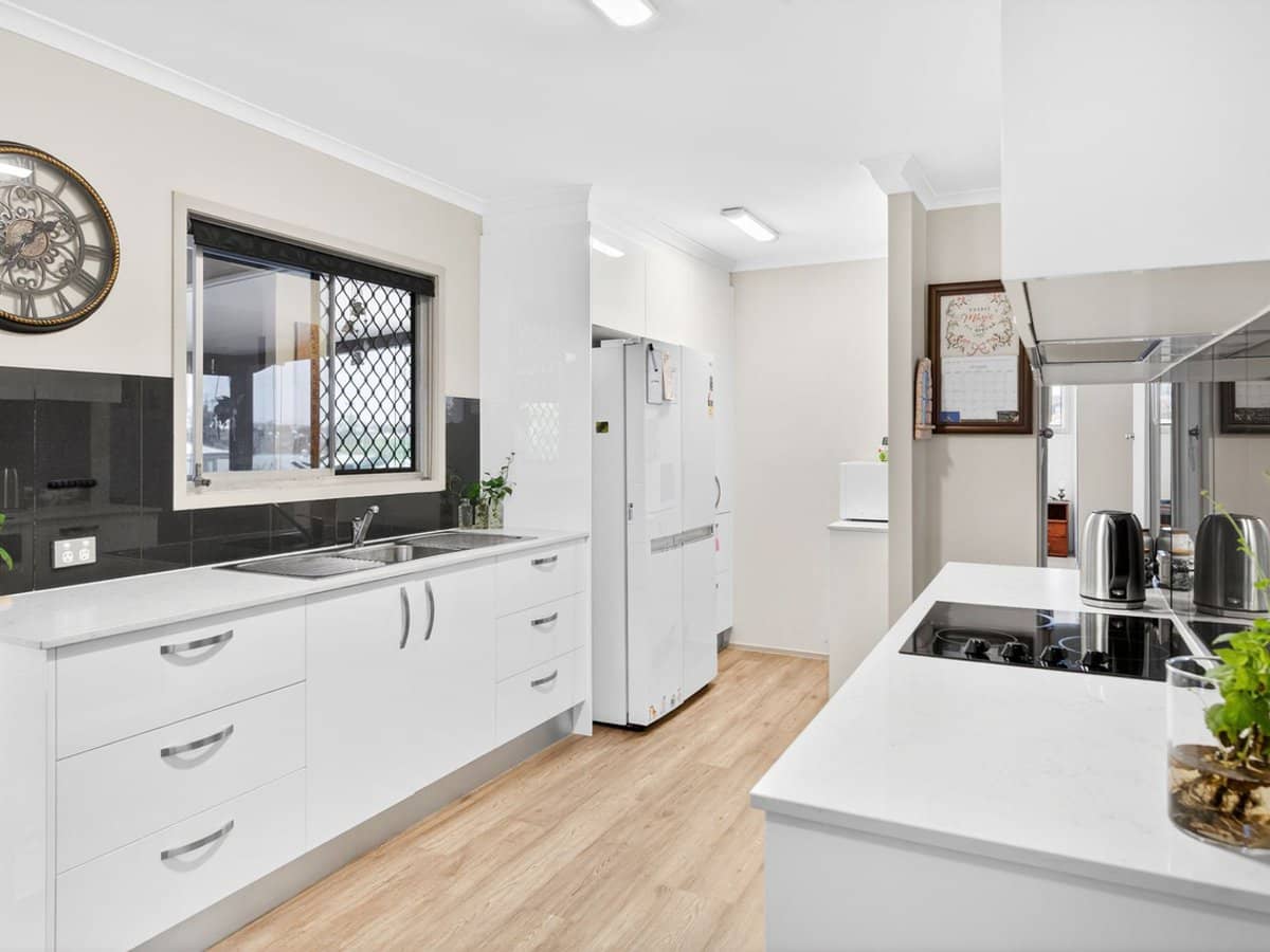 31 Eileen Avenue, Southport - Thumbnail 3