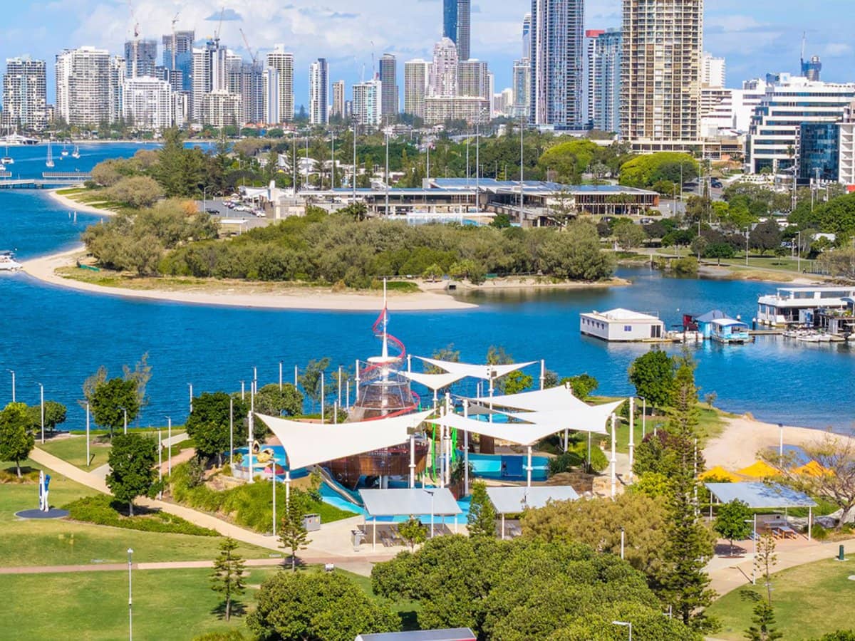 132 Marine Parade, Southport - Thumbnail 12