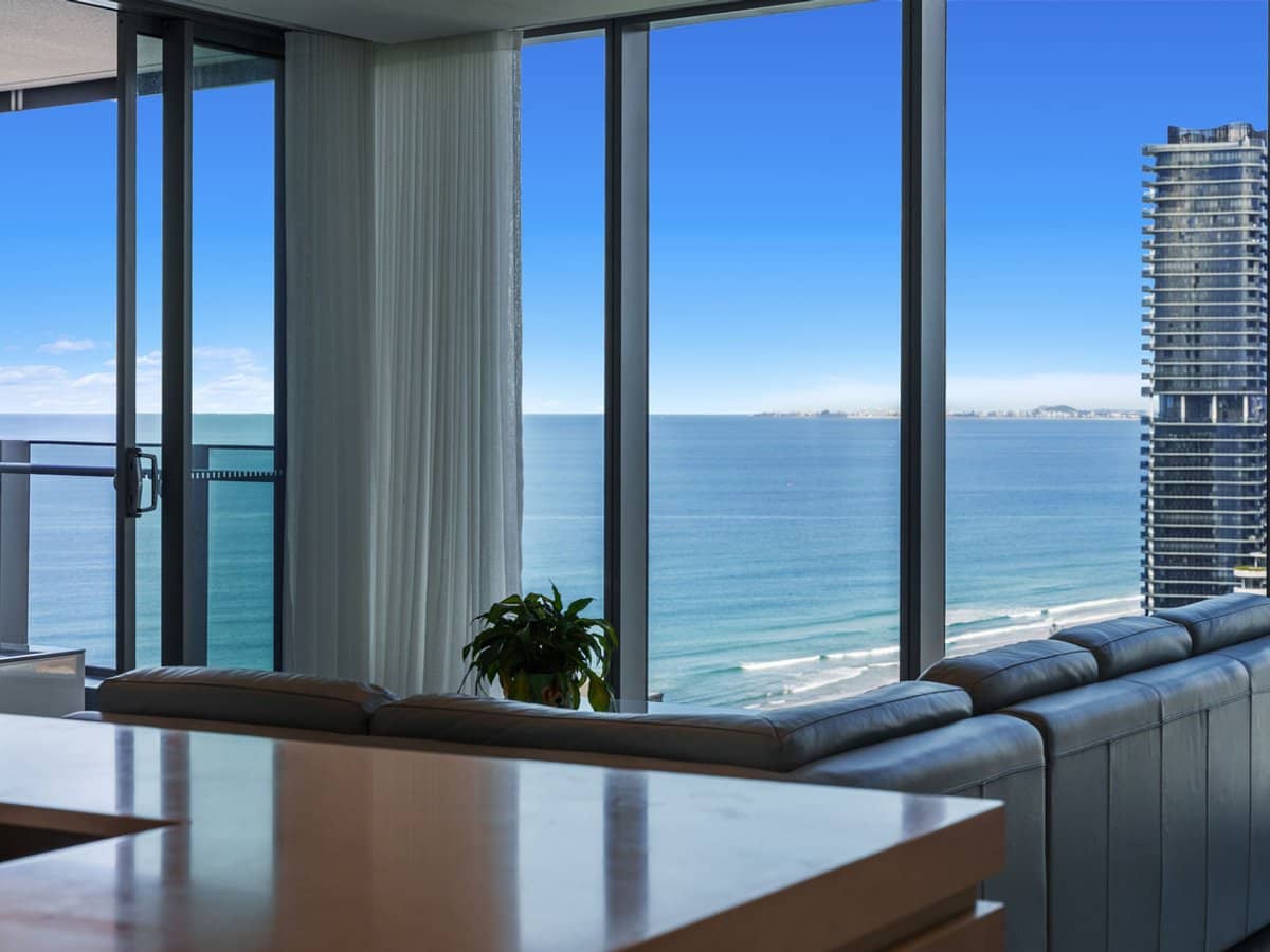 12 Philip Avenue, Broadbeach - Thumbnail 2