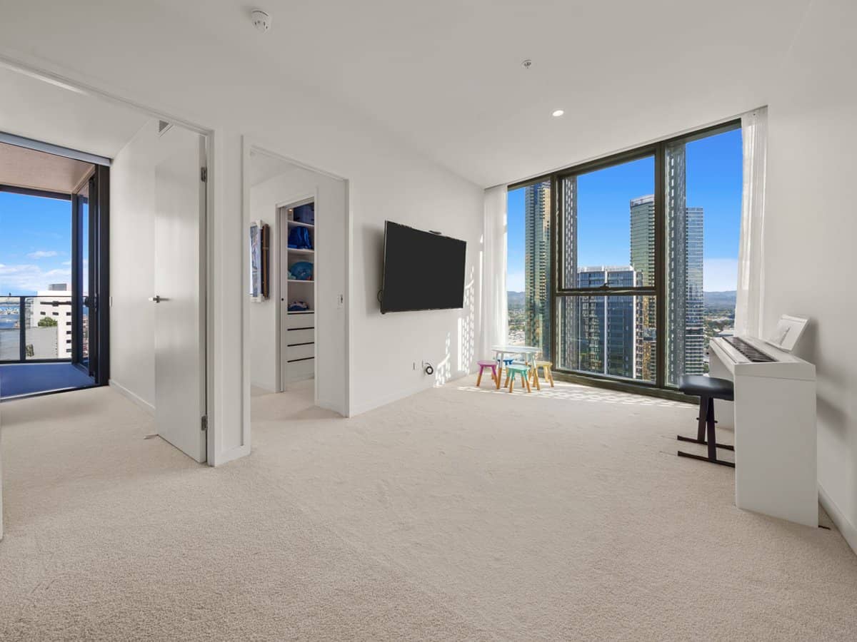 12 Philip Avenue, Broadbeach - Thumbnail 15