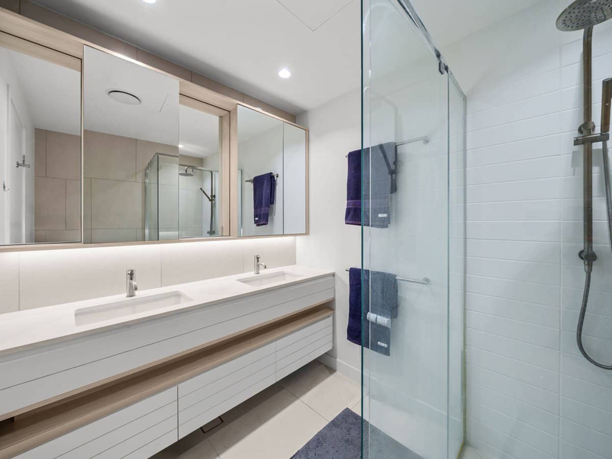 12 Philip Avenue, Broadbeach - Thumbnail 19