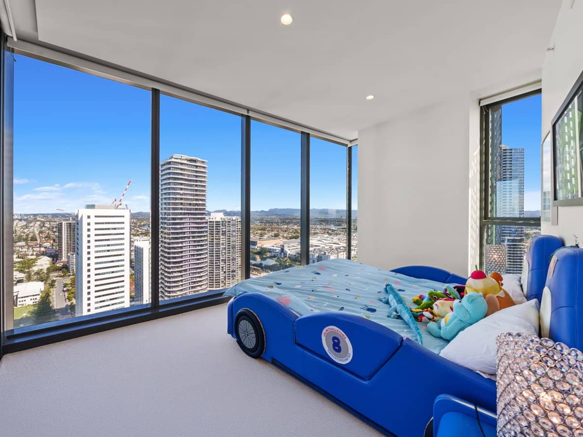 12 Philip Avenue, Broadbeach - Thumbnail 22