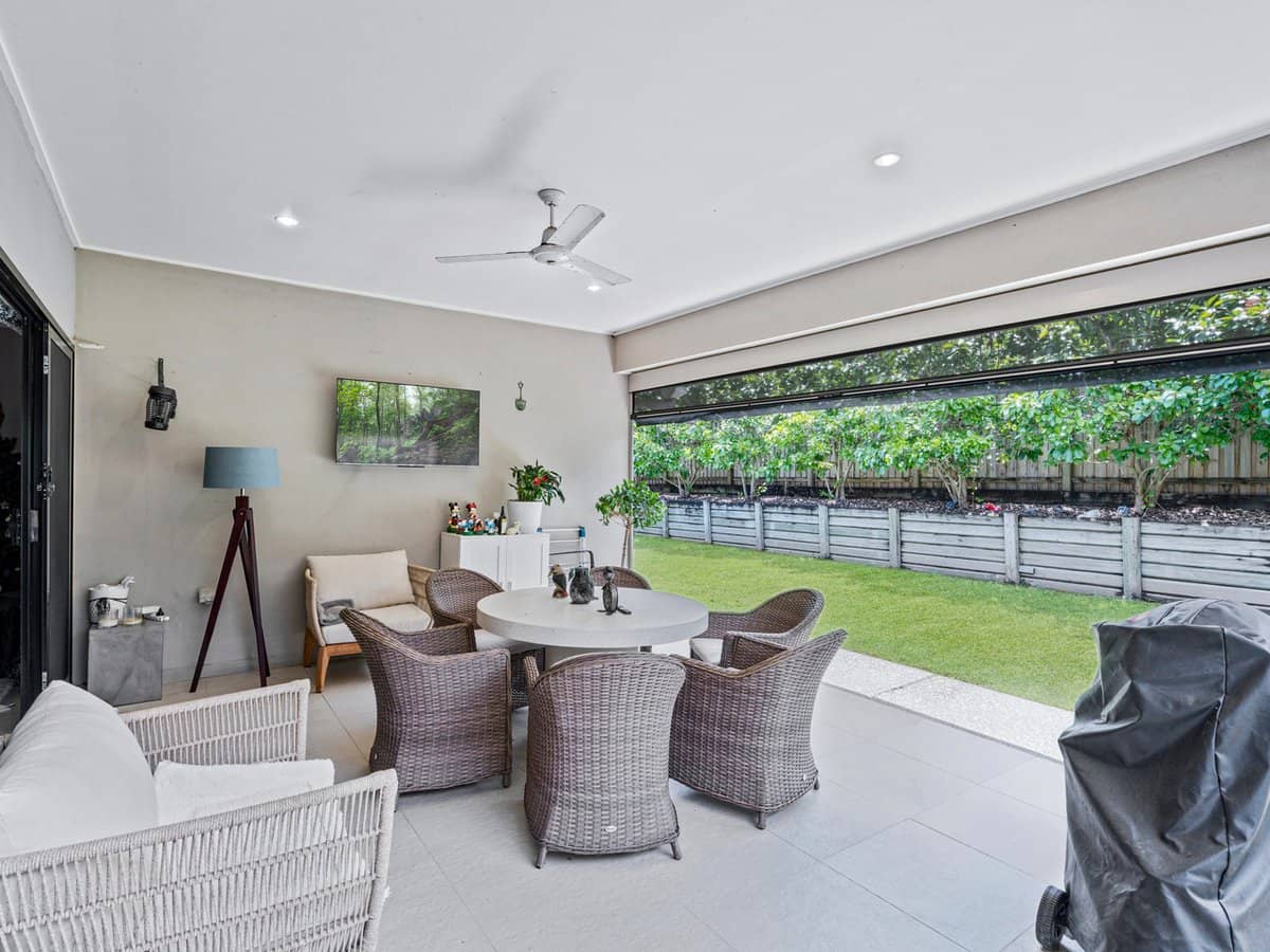 4 Kintail Lane, COOMERA WATERS - Thumbnail 17