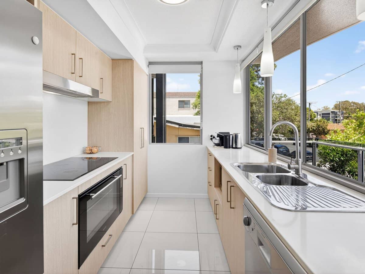 14-16 Bright Avenue, Labrador - Thumbnail 2