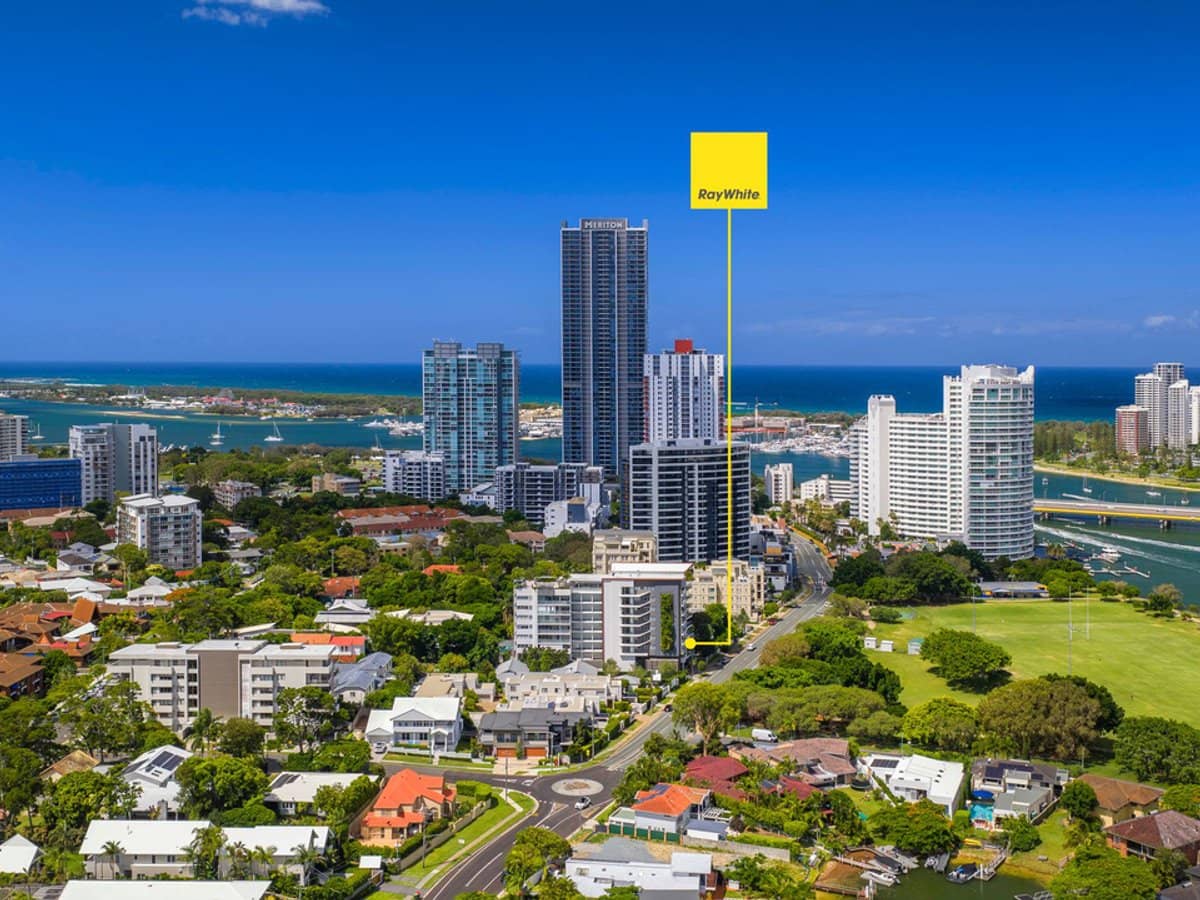 30 Brighton Parade, Southport - Thumbnail 2