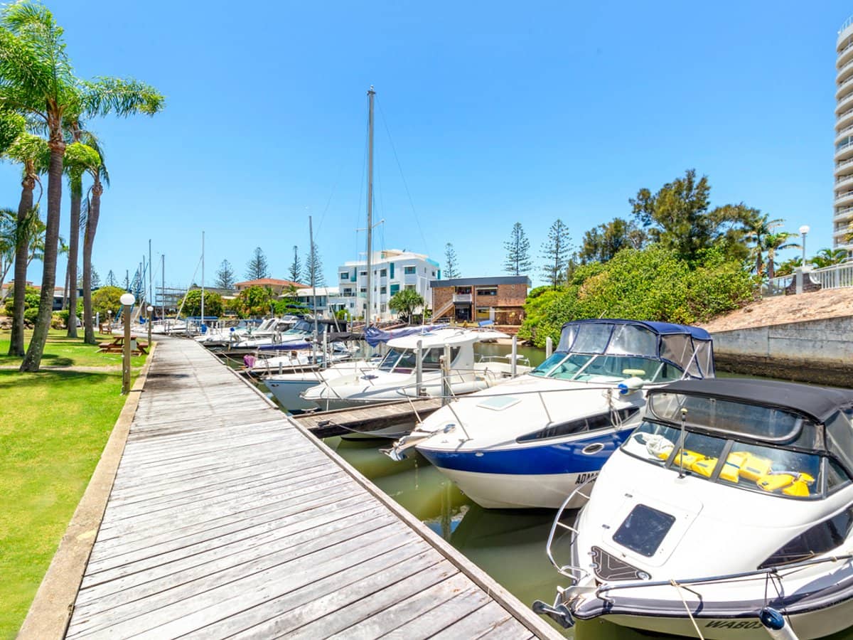 37 Bayview Street, RUNAWAY BAY - Thumbnail 24
