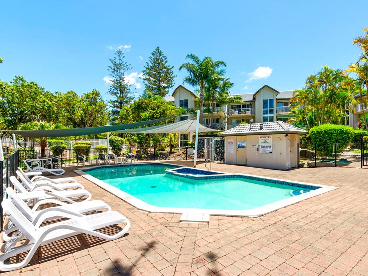 37 Bayview Street, RUNAWAY BAY - Thumbnail 28