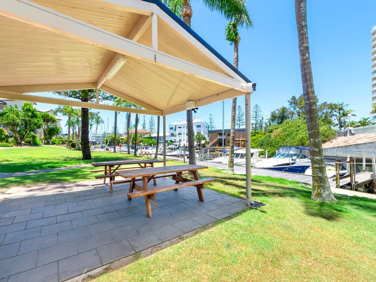 37 Bayview Street, RUNAWAY BAY - Thumbnail 31