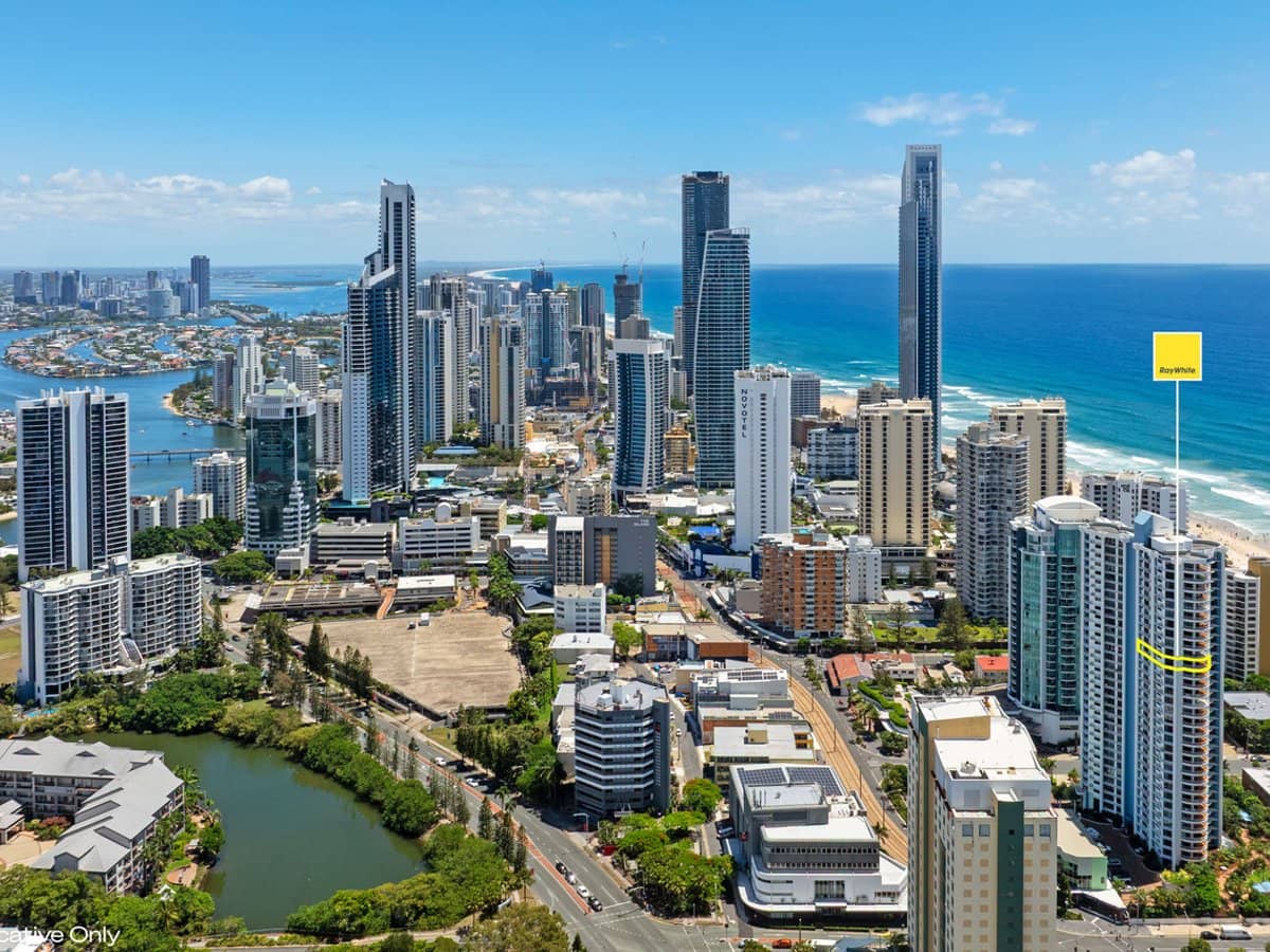 30 Laycock Street, Surfers Paradise - Thumbnail 2