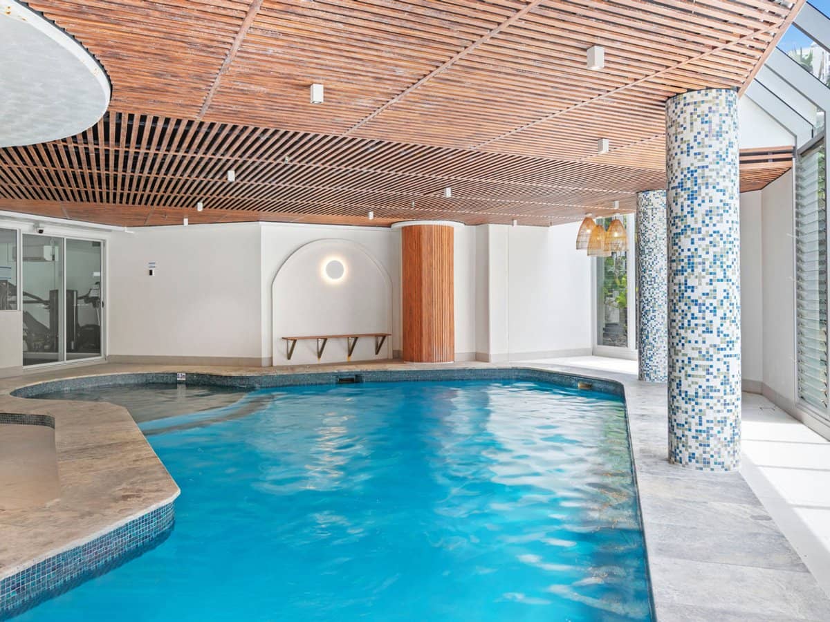 30 Laycock Street, Surfers Paradise - Thumbnail 21