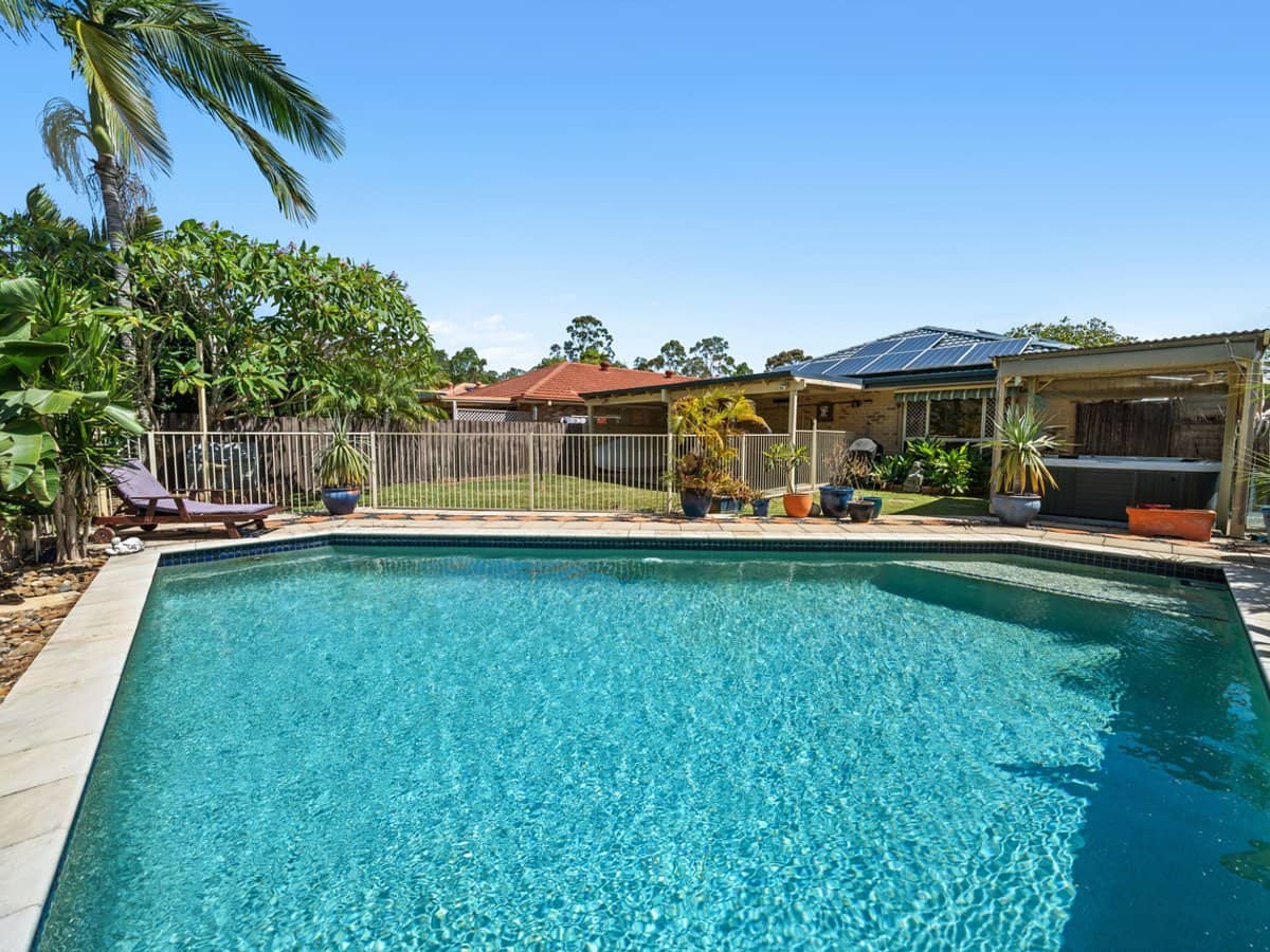 25 Swanton Drive, Mudgeeraba - Thumbnail 1
