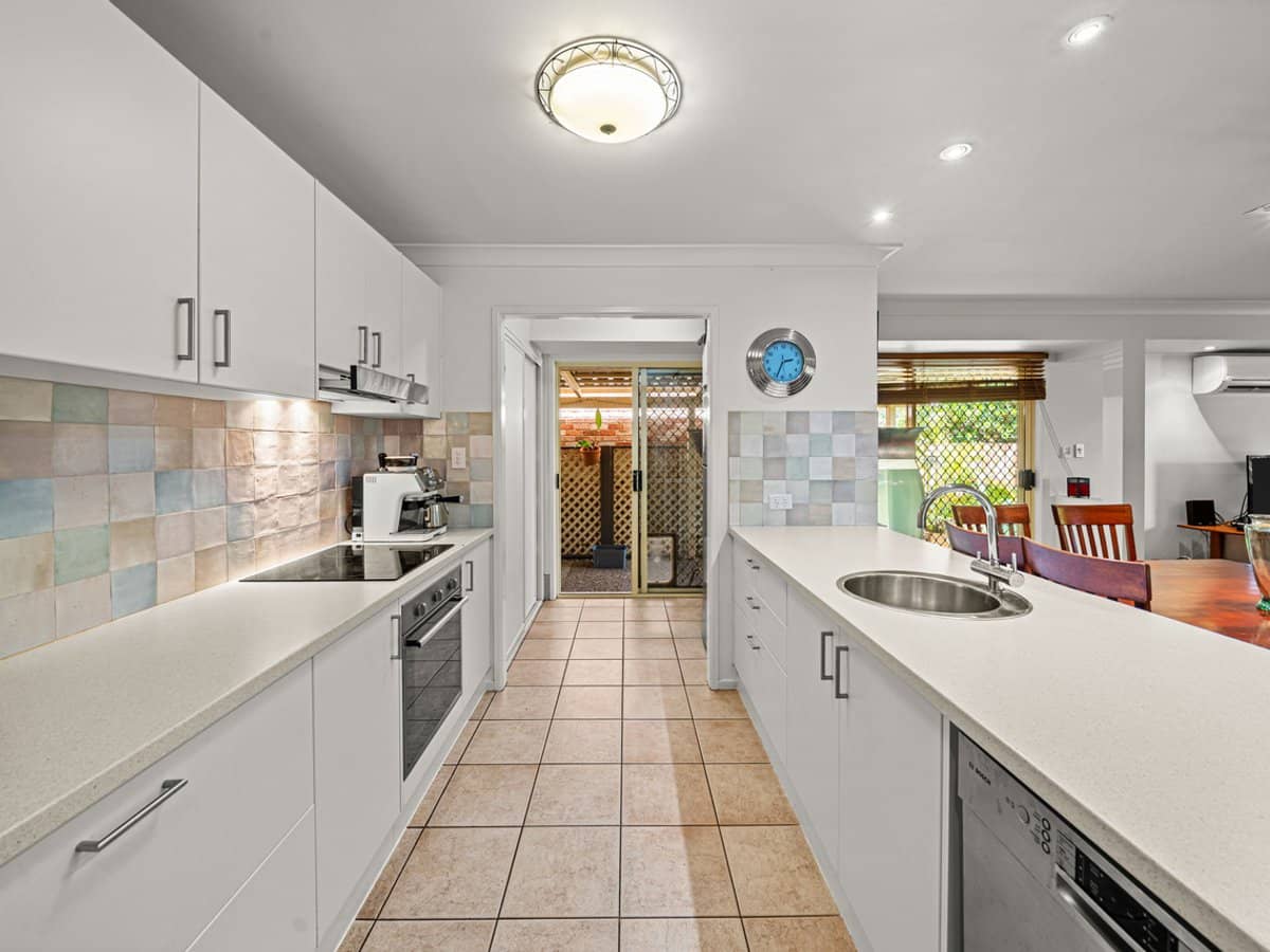 25 Swanton Drive, Mudgeeraba - Thumbnail 9