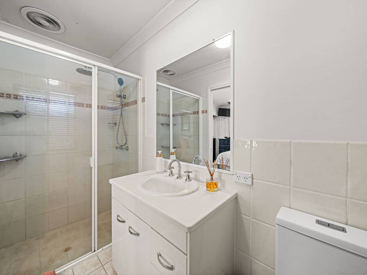 25 Swanton Drive, Mudgeeraba - Thumbnail 11