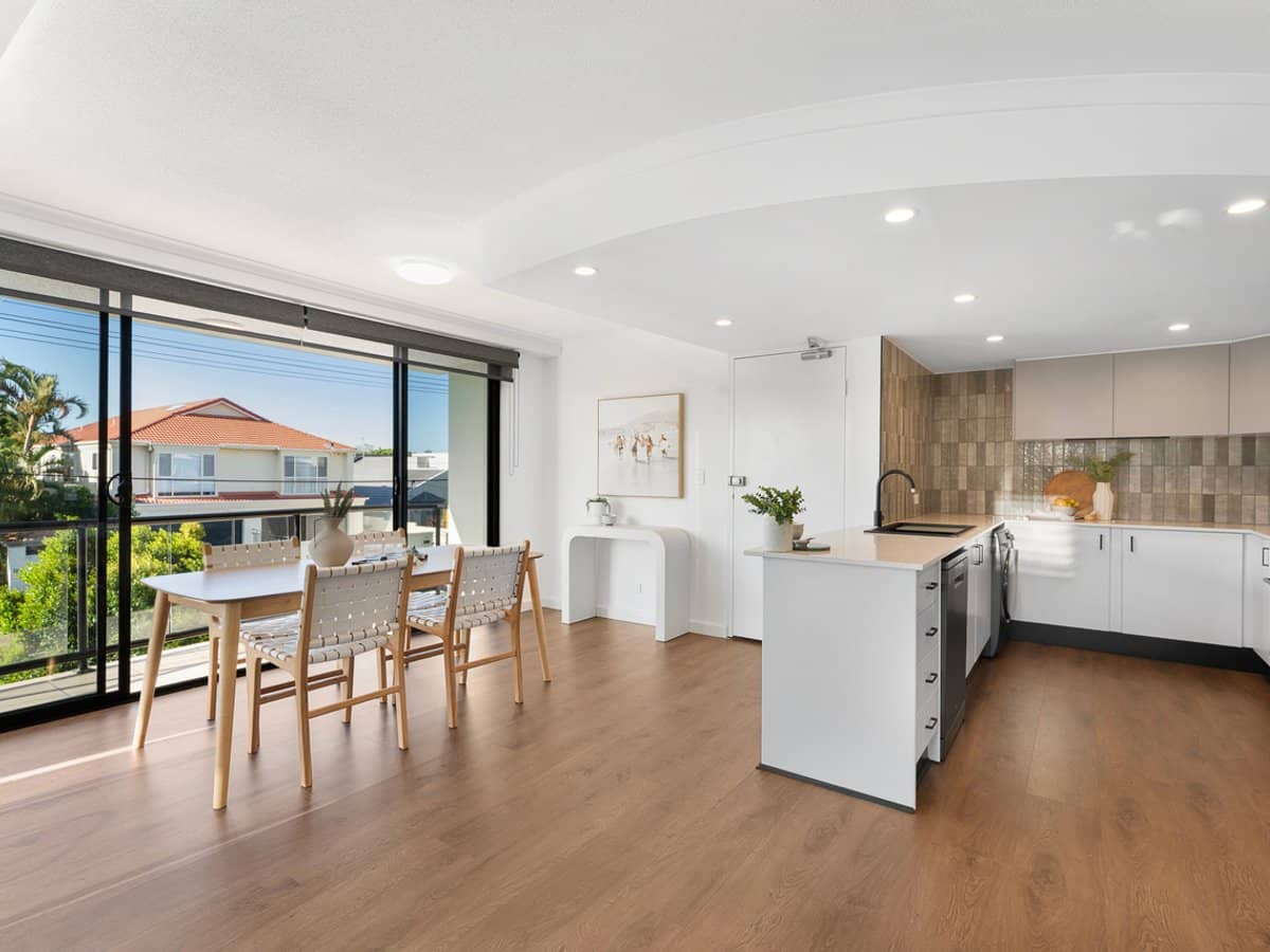 134 Stanhill Drive, CHEVRON ISLAND - Thumbnail 6