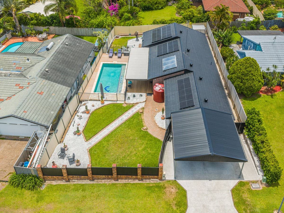 8 Bradstone Road, Carrara - Thumbnail 1