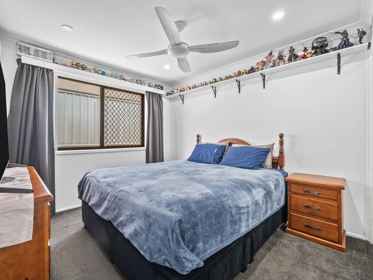 8 Bradstone Road, Carrara - Thumbnail 16