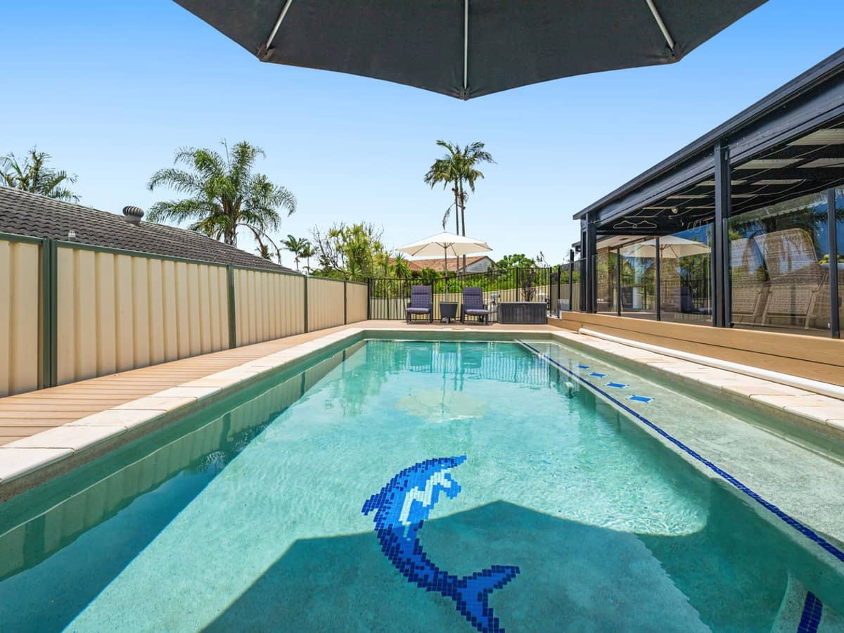 8 Bradstone Road, Carrara - Thumbnail 24