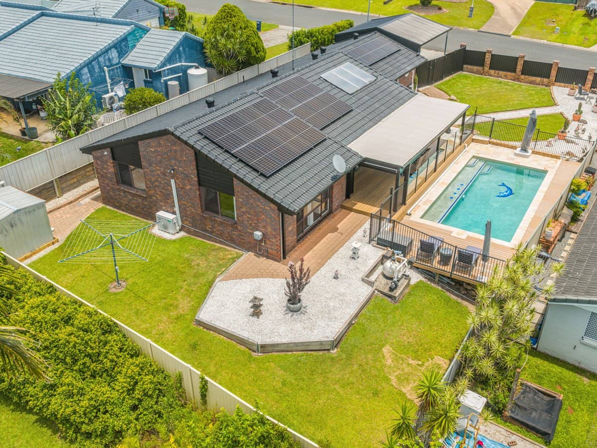 8 Bradstone Road, Carrara - Thumbnail 26