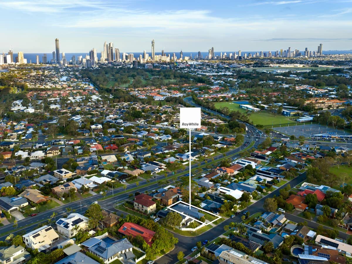 29 Sweetgum Street, ASHMORE - Thumbnail 18