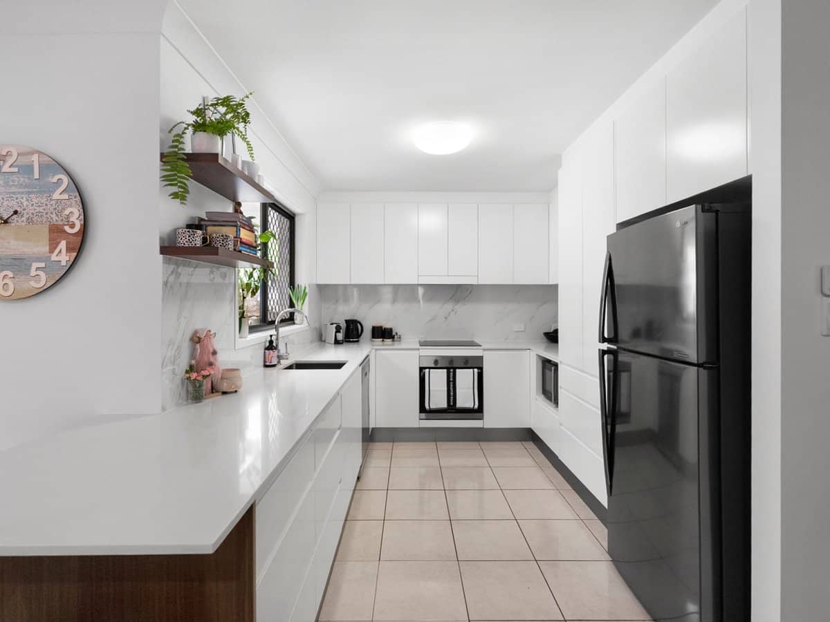 22 Glauca Street, BURLEIGH HEADS - Thumbnail 5