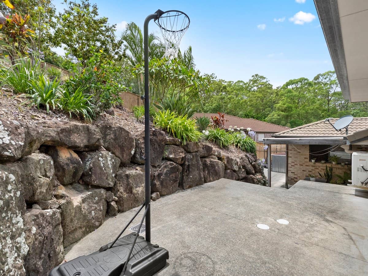 22 Glauca Street, BURLEIGH HEADS - Thumbnail 10