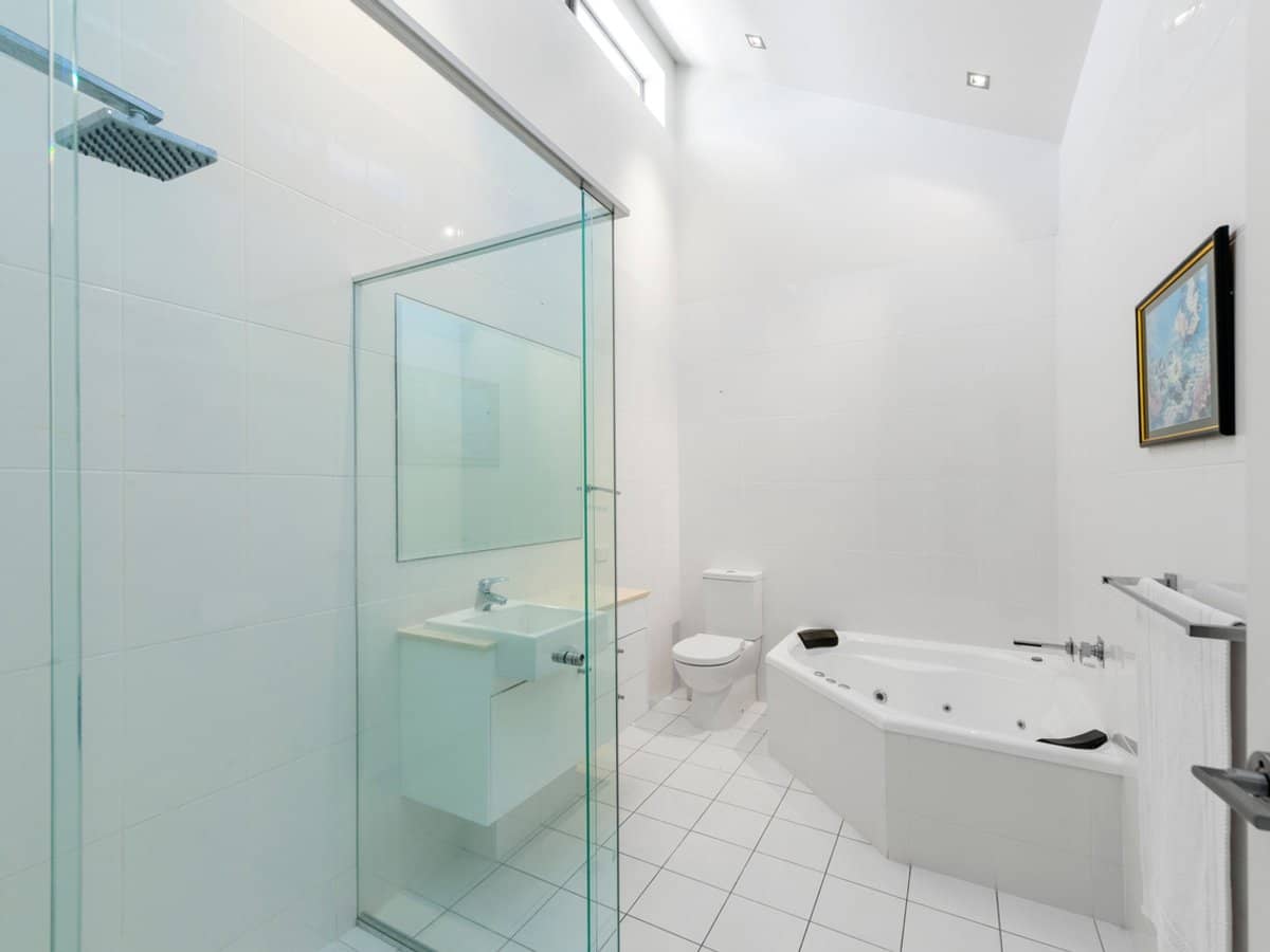 5412 Bay Hill Terrace, Sanctuary Cove - Thumbnail 17