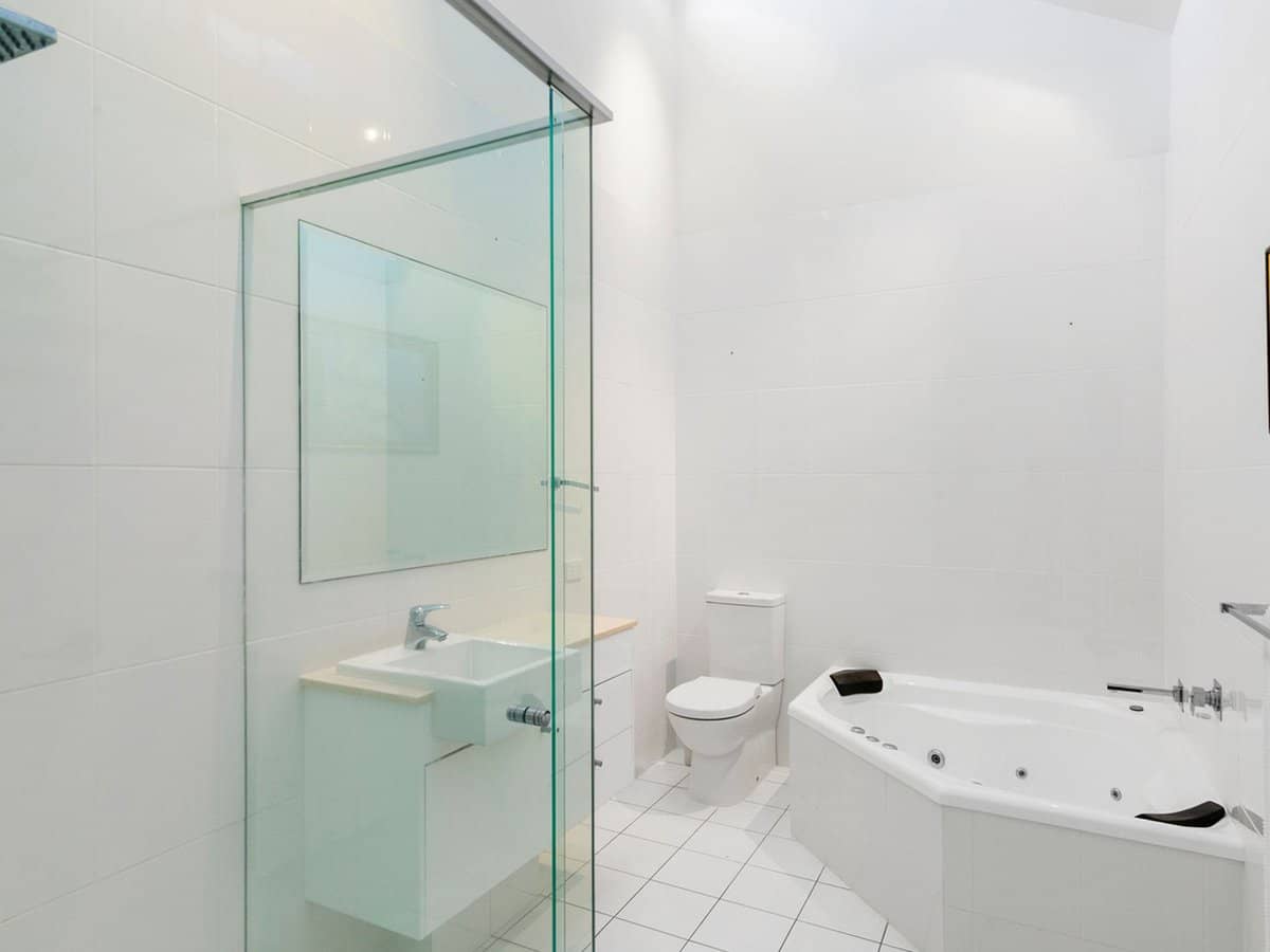 5412 Bay Hill Terrace, Sanctuary Cove - Thumbnail 19