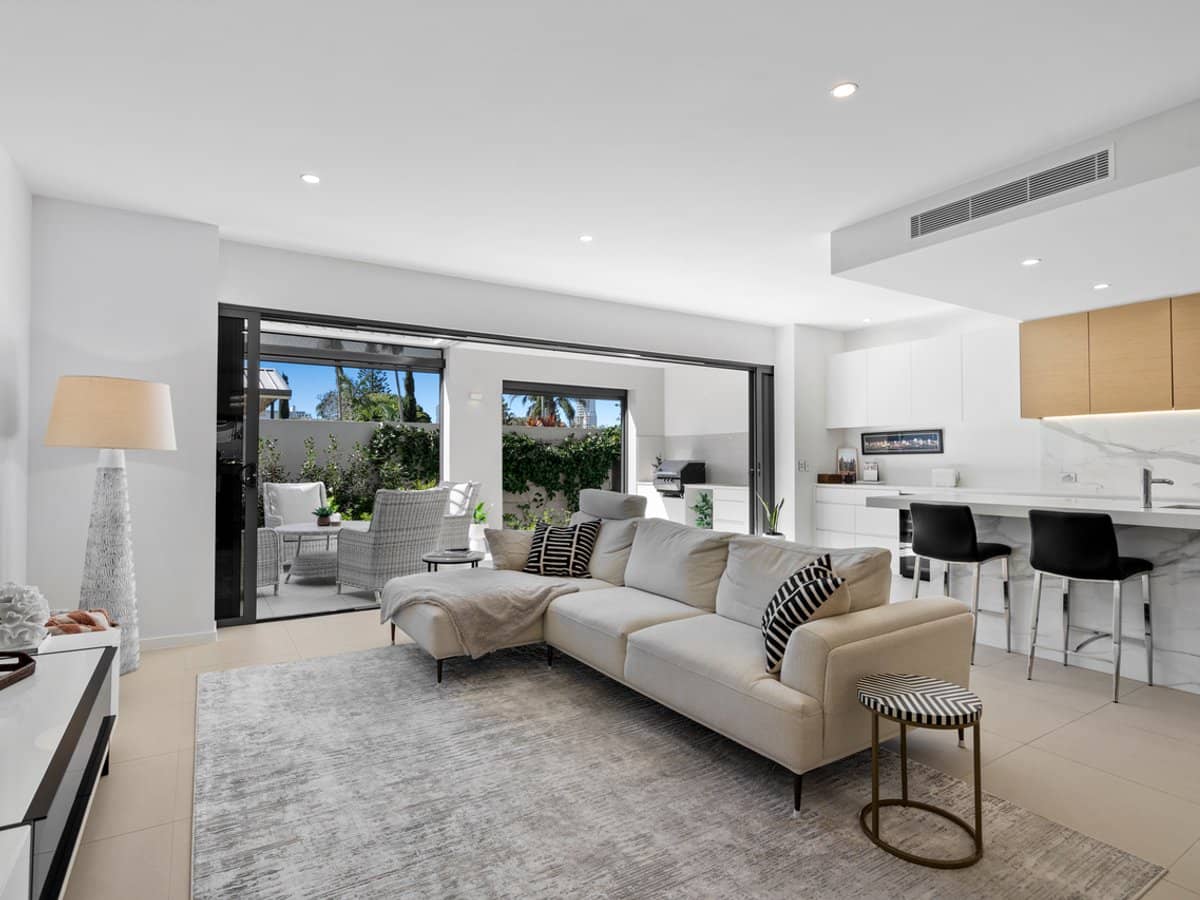 40 Via Roma, SURFERS PARADISE - Thumbnail 1