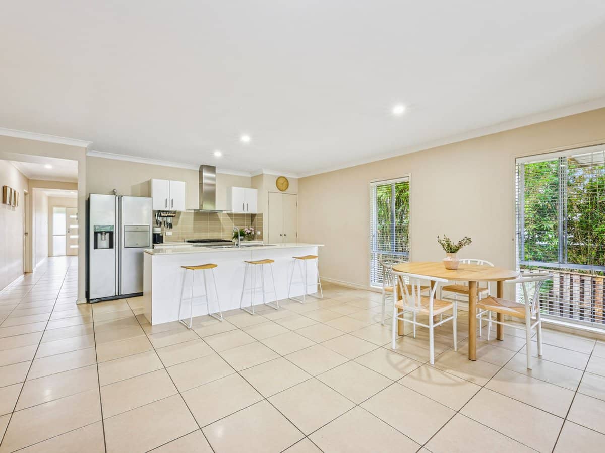 16 Riverside Sanctuary Terrace, Ormeau - Thumbnail 5