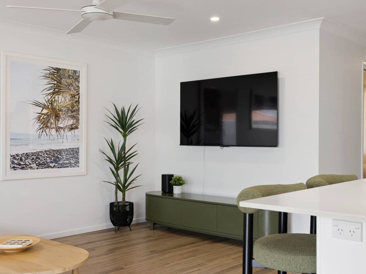 23 Sunbird Street, Burleigh Waters - Thumbnail 9