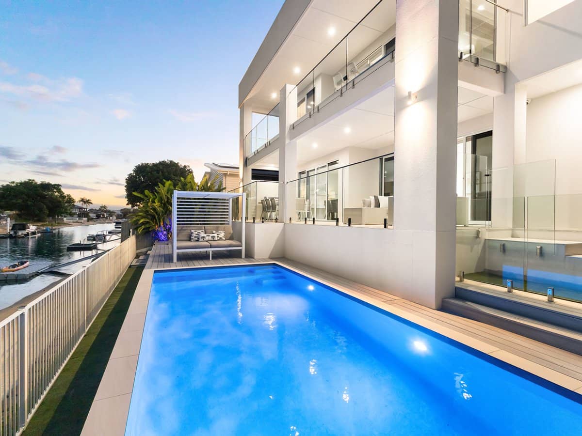 96 Rio Vista Boulevard, BROADBEACH WATERS - Thumbnail 3
