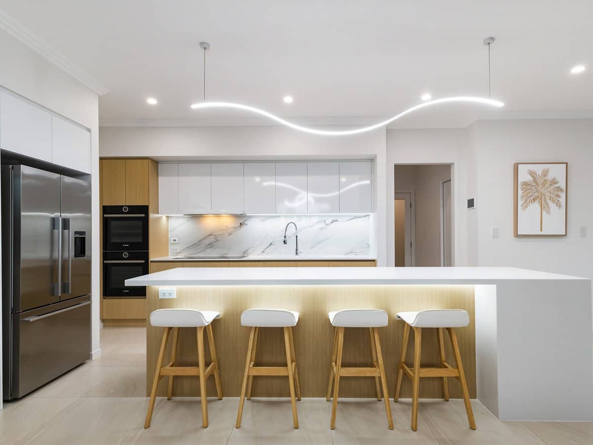 96 Rio Vista Boulevard, BROADBEACH WATERS - Thumbnail 5