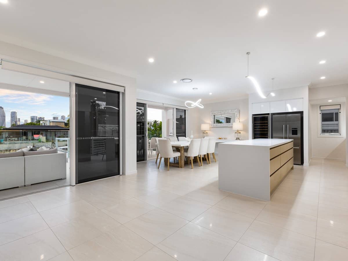 96 Rio Vista Boulevard, BROADBEACH WATERS - Thumbnail 7