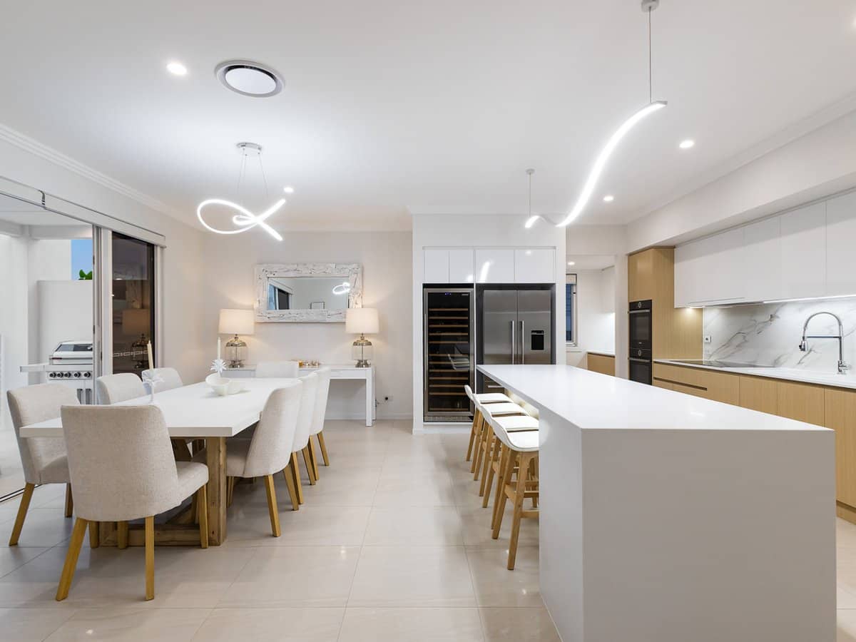 96 Rio Vista Boulevard, BROADBEACH WATERS - Thumbnail 6