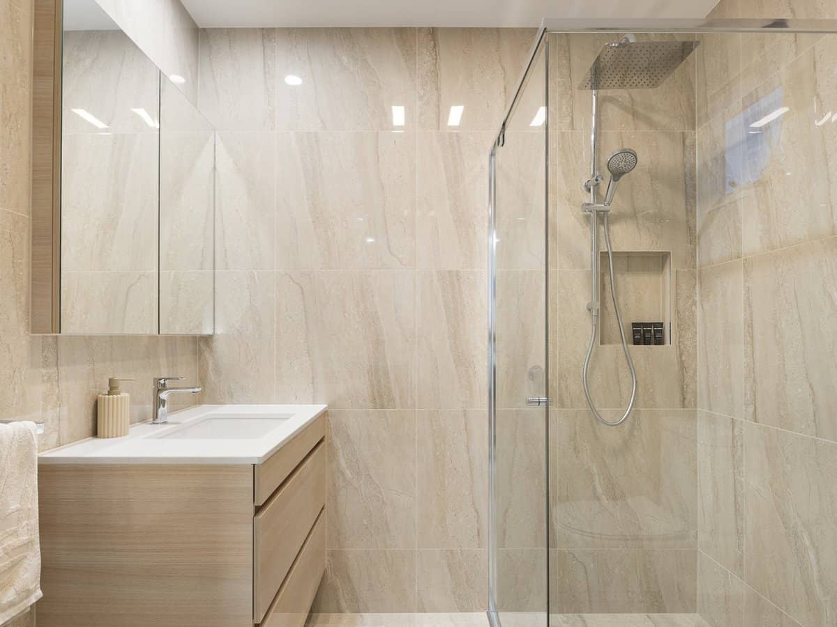 96 Rio Vista Boulevard, BROADBEACH WATERS - Thumbnail 14