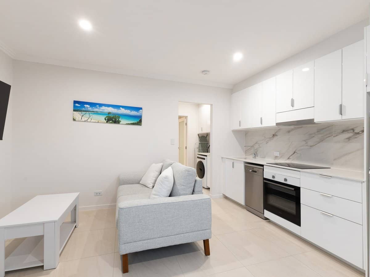 96 Rio Vista Boulevard, BROADBEACH WATERS - Thumbnail 19