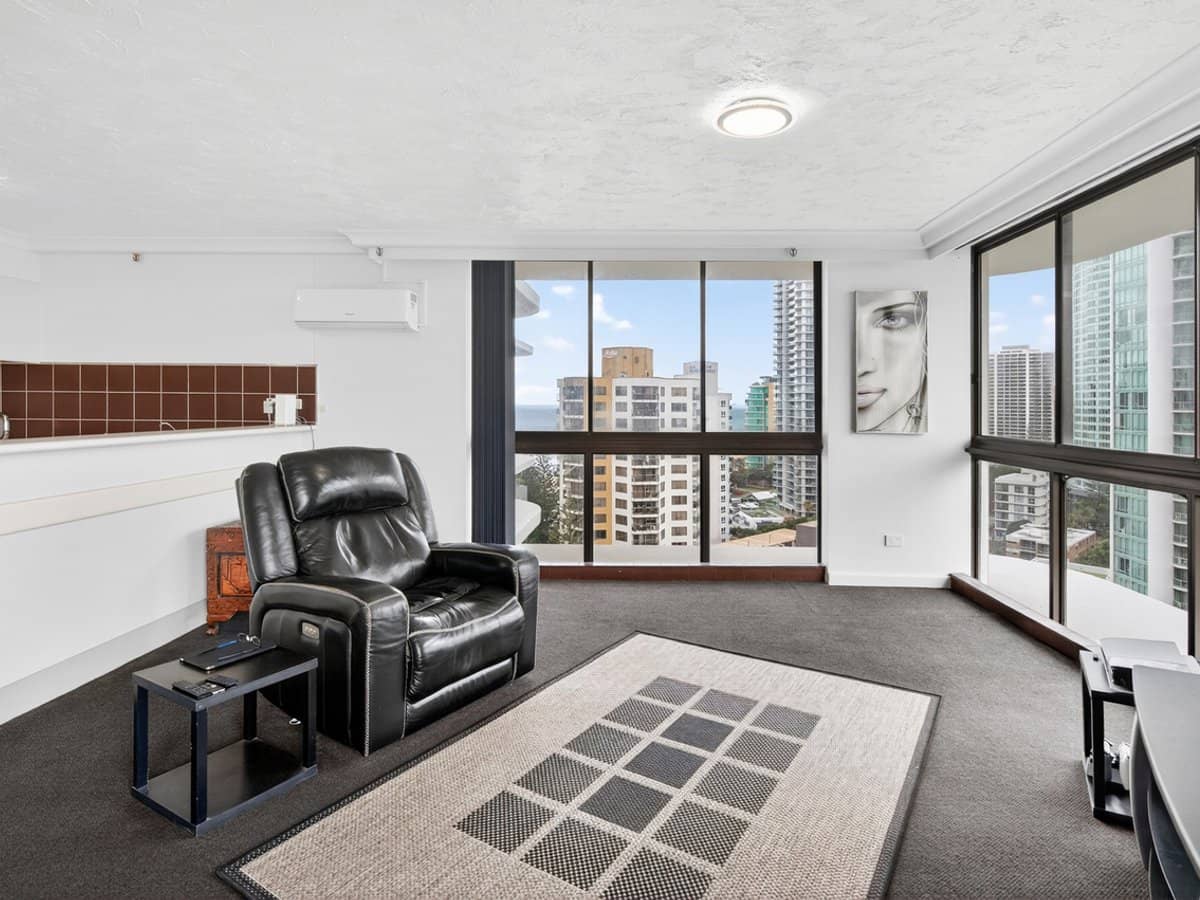 18 Hanlan Street, SURFERS PARADISE - Thumbnail 6