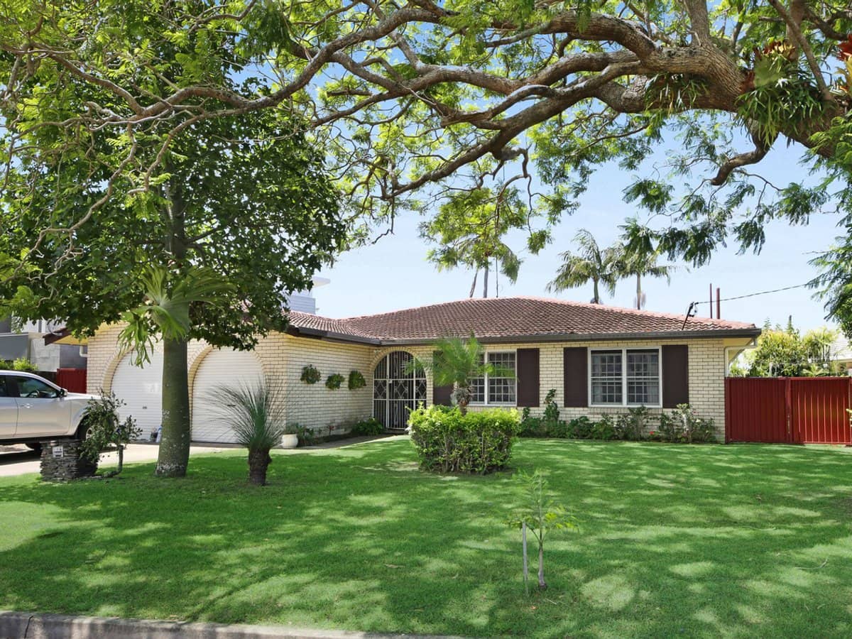 8 La Spezia Court, Surfers Paradise - Thumbnail 19