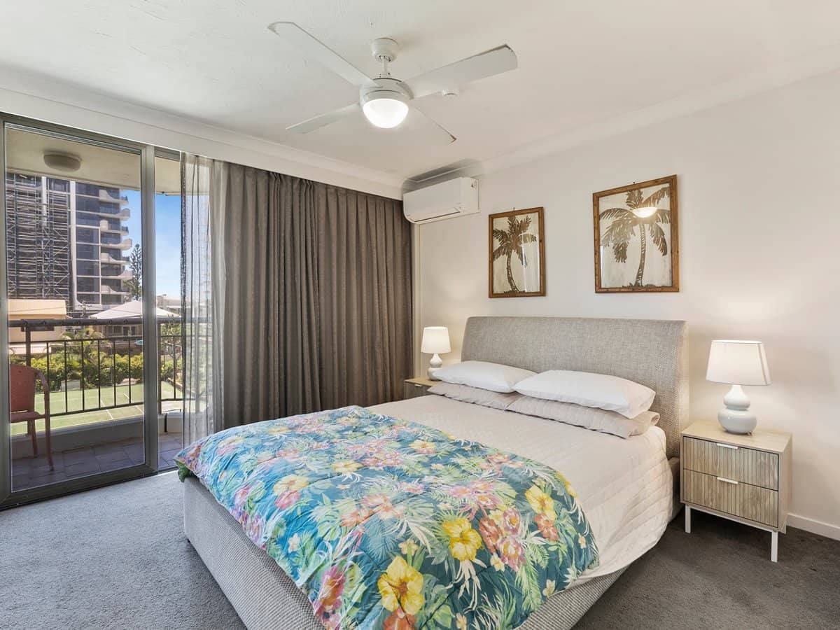 166 Marine Parade, RAINBOW BAY - Thumbnail 7