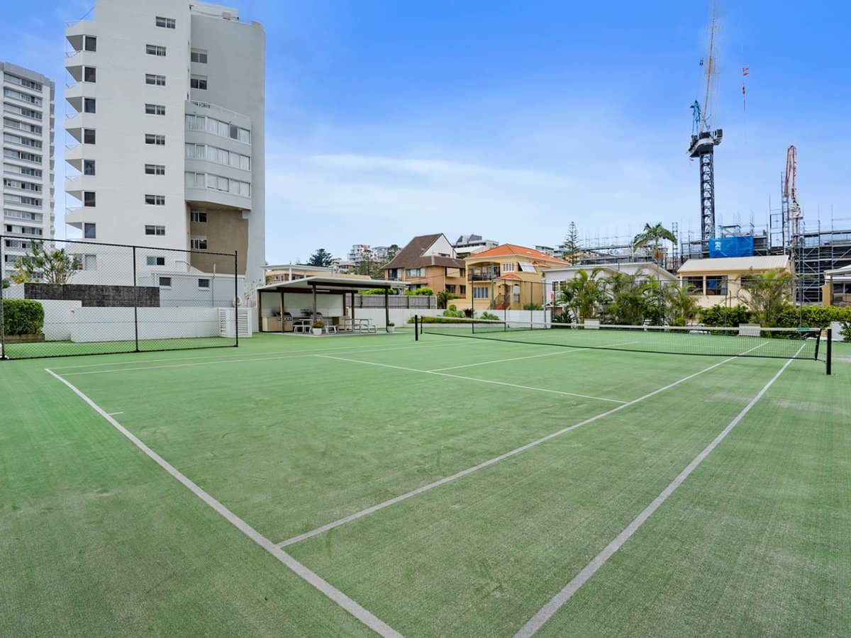 166 Marine Parade, RAINBOW BAY - Thumbnail 12