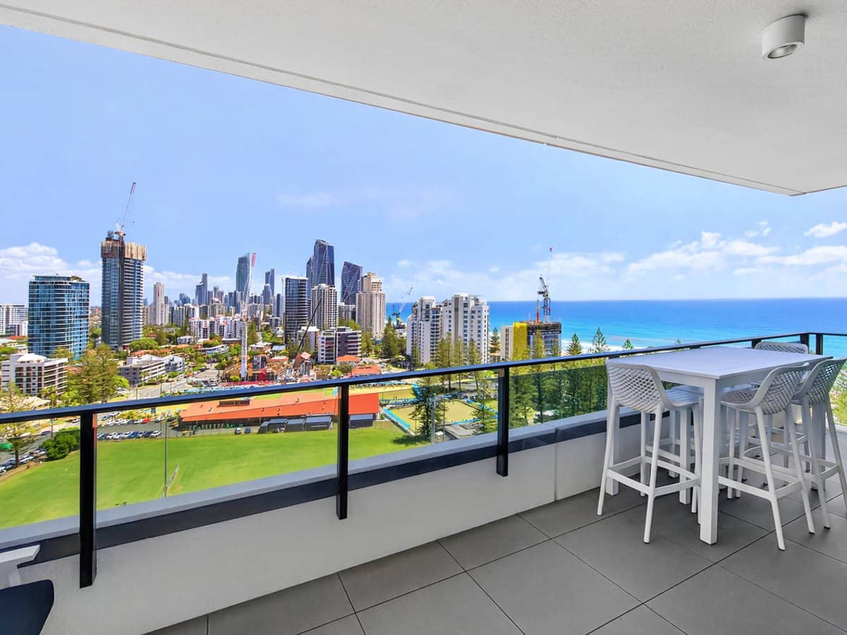 74/18 Chelsea Avenue, BROADBEACH - Thumbnail 4