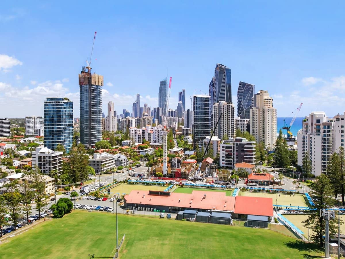 74/18 Chelsea Avenue, BROADBEACH - Thumbnail 12