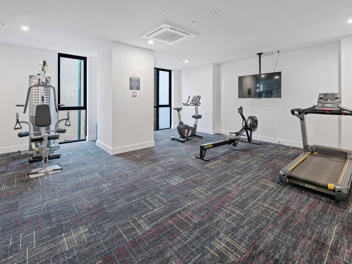 74/18 Chelsea Avenue, BROADBEACH - Thumbnail 17