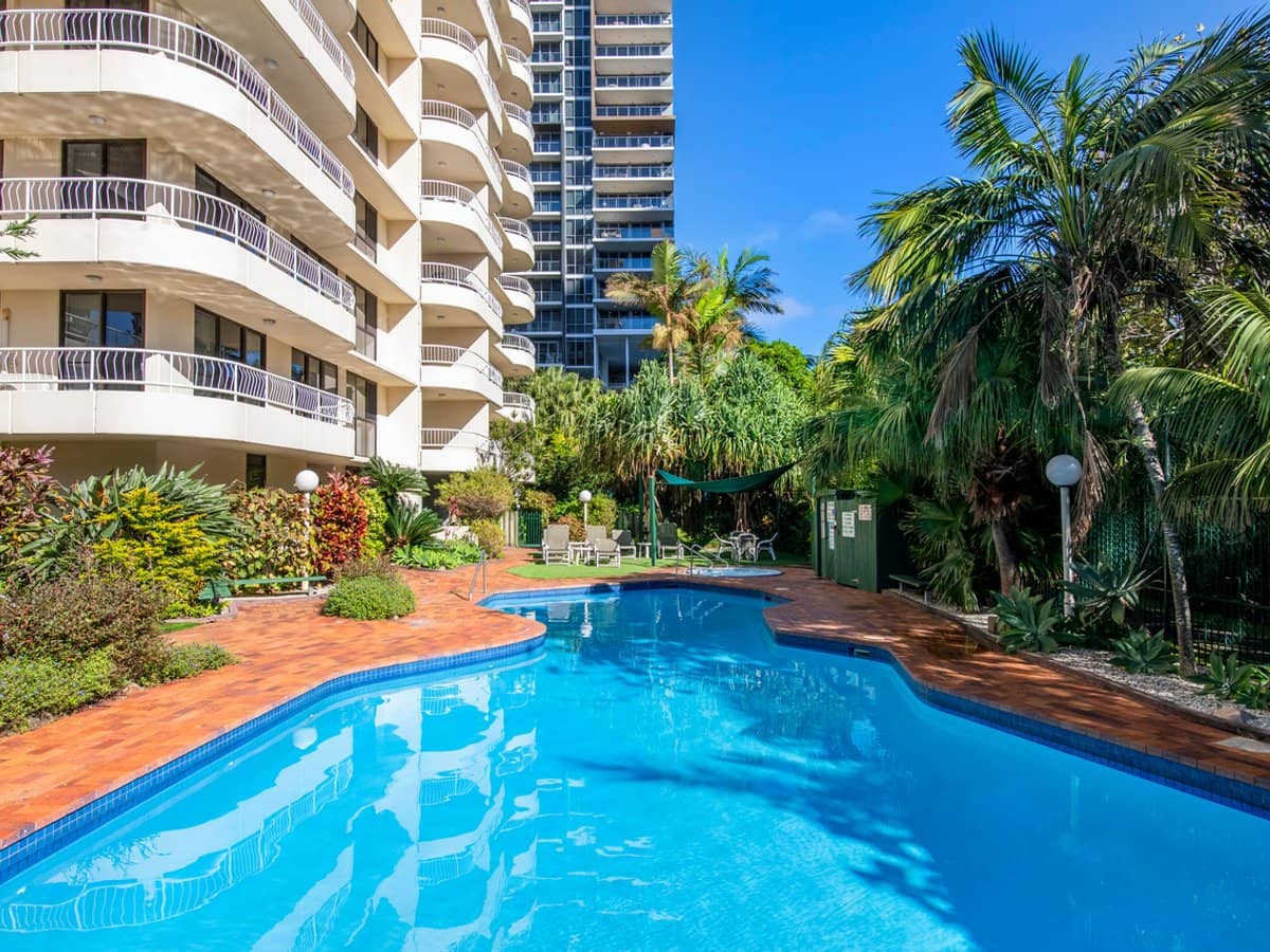 33/121 Surf Parade, BROADBEACH - Thumbnail 13