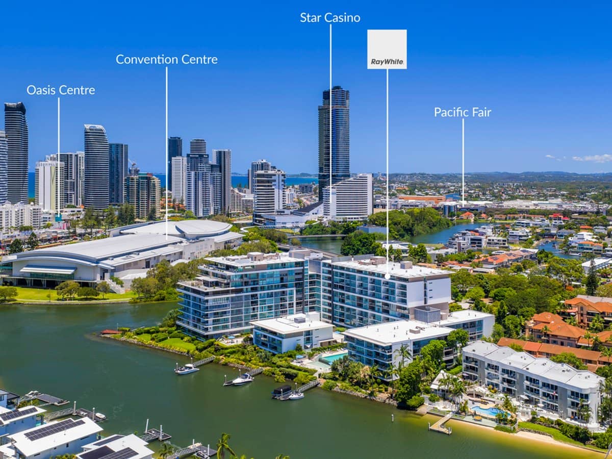 33 T E Peters Drive, BROADBEACH WATERS - Thumbnail 9