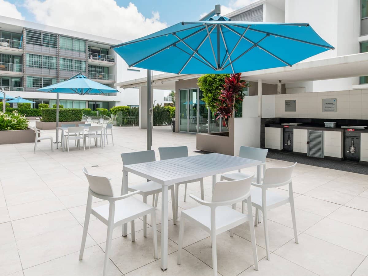 33 T E Peters Drive, BROADBEACH WATERS - Thumbnail 11